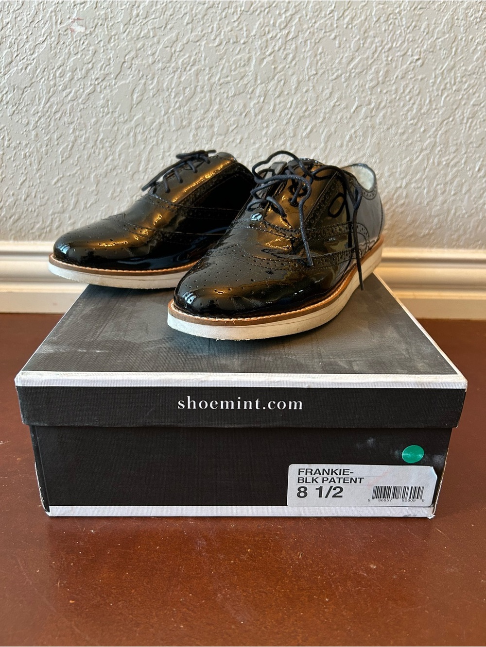 Shoemint Black Patent Women's Lace-Up Oxfords